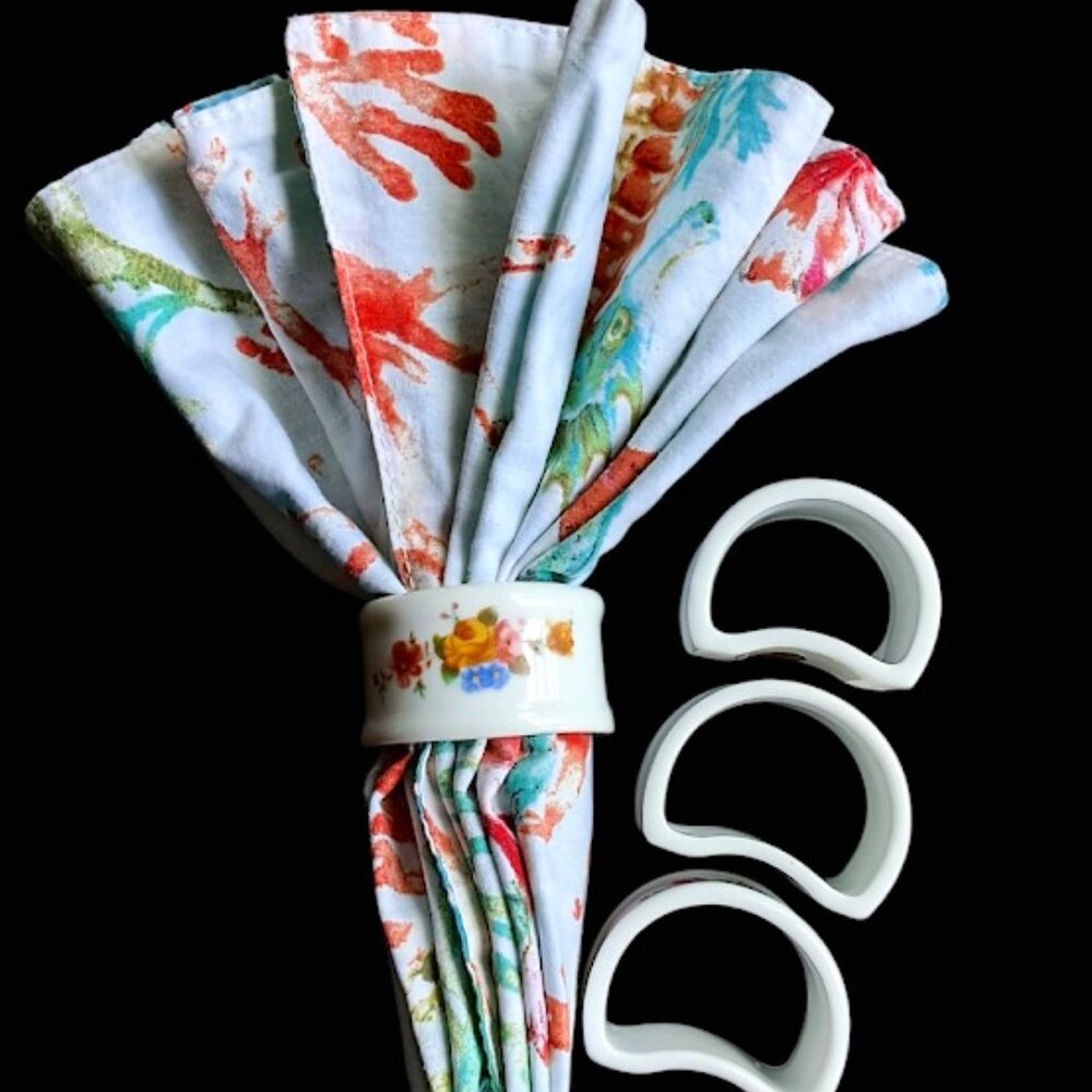 Napkin Rings Holders Vintage Porcelain Floral Set Of 4 - Picture 1 of 7